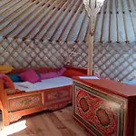 Luxury tent La Yourte Gasconne Estampures